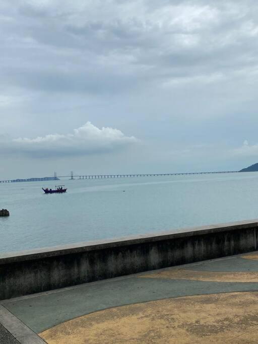 جورج تاون Maritime Suite Duplex Penang- Pemandangan Laut المظهر الخارجي الصورة