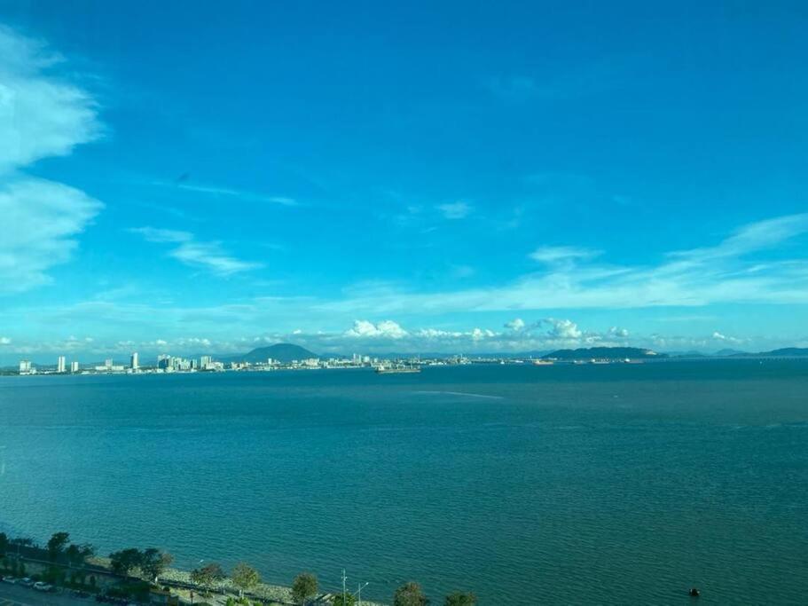 جورج تاون Maritime Suite Duplex Penang- Pemandangan Laut المظهر الخارجي الصورة